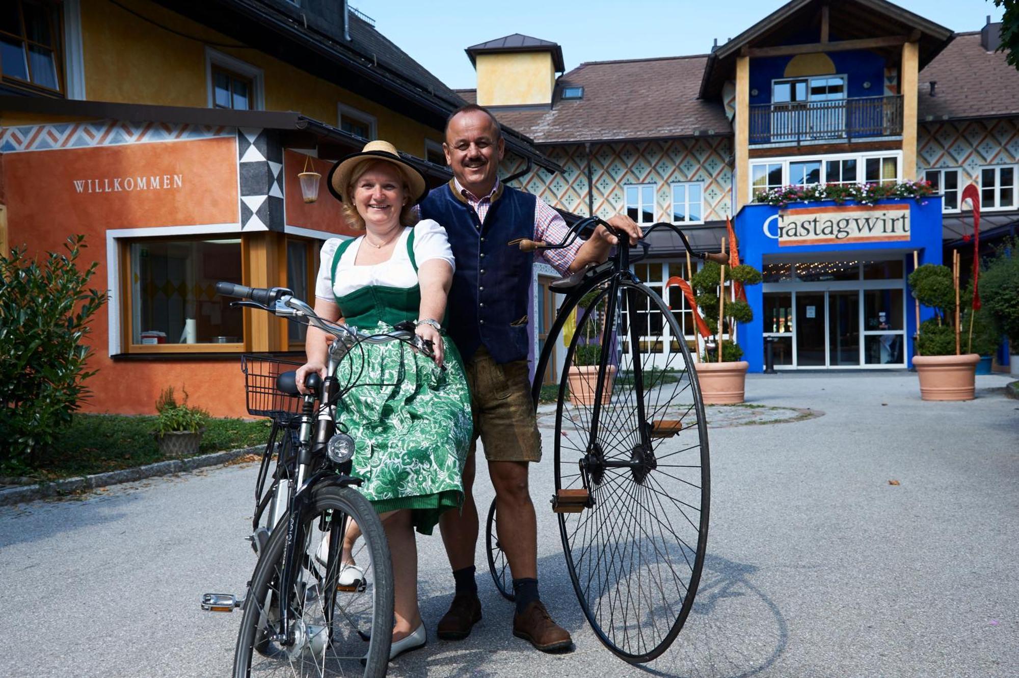 Gastagwirt Hotell Eugendorf Exteriör bild