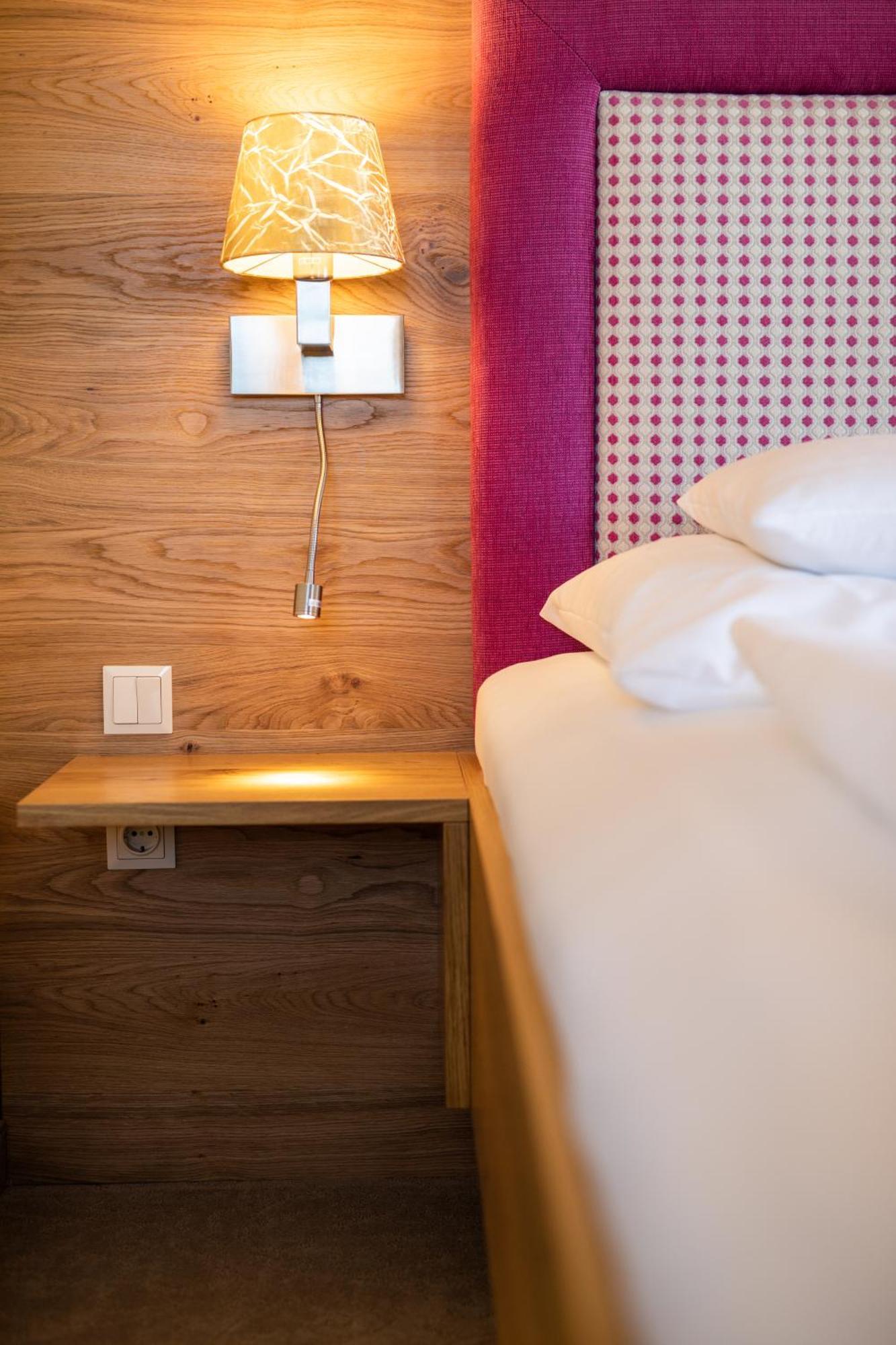 Gastagwirt Hotell Eugendorf Exteriör bild