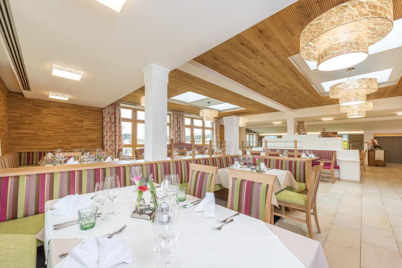 Gastagwirt Hotell Eugendorf Exteriör bild